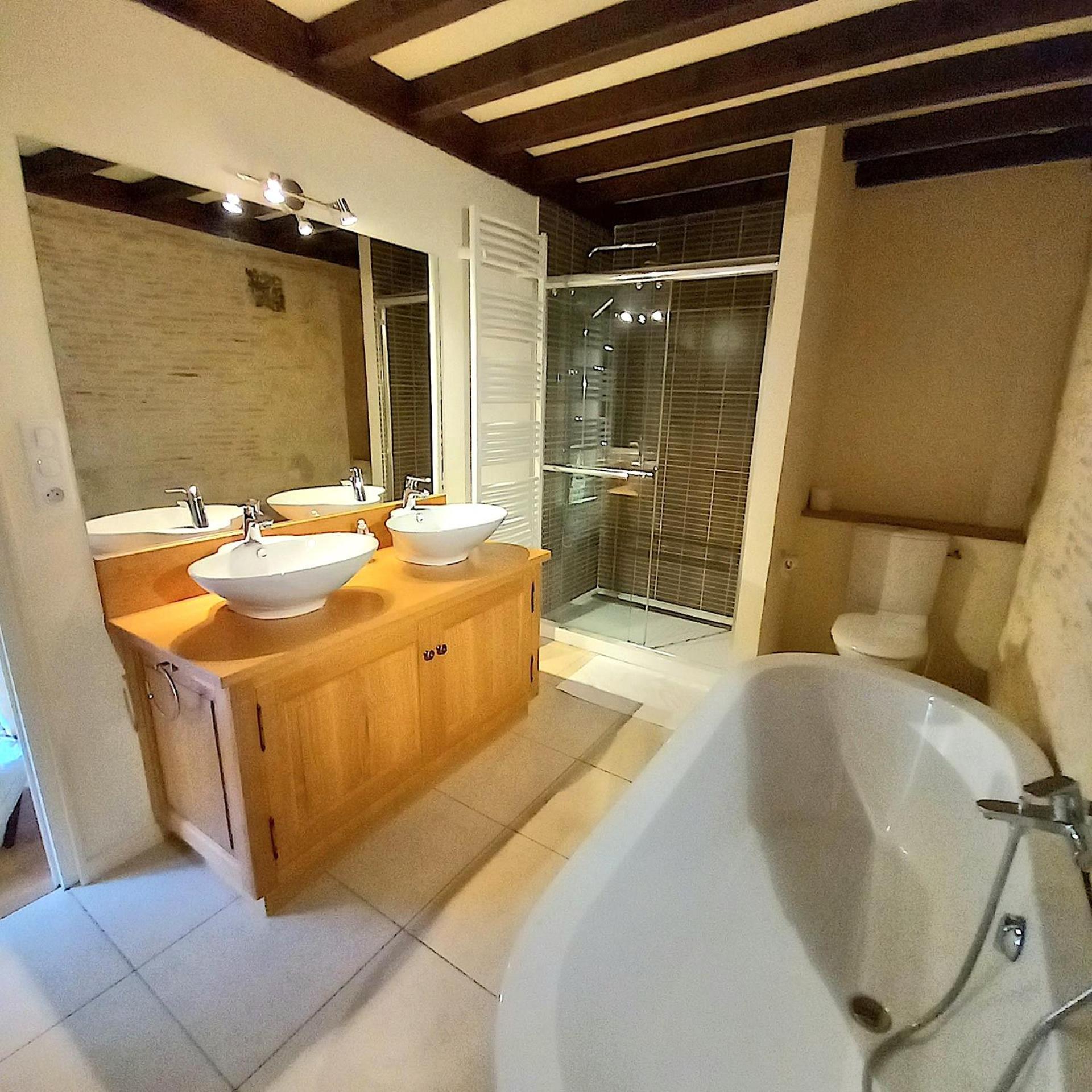 Chateau Dehes 1 D'hote Et 1 Holiday home